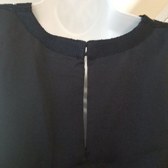 Max Studio Black Highneck Flowy Sleeveless Blouse - Picture 5 of 10